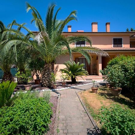 Villa Alida Casa Vacanze Foligno Kültér fotó